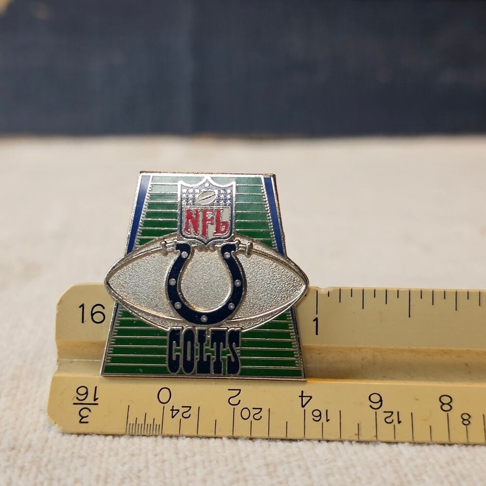 Peter David 2003 Y2K NFL Football Indianapolis Colts Lapel/Hat Pin